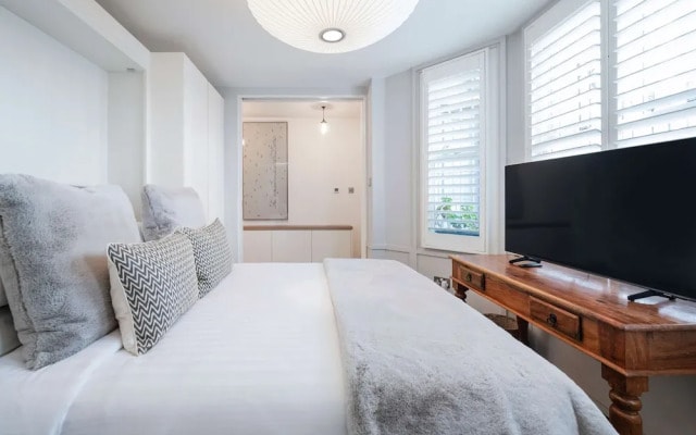 The Portobello Star - by Out of Office Lifestyle