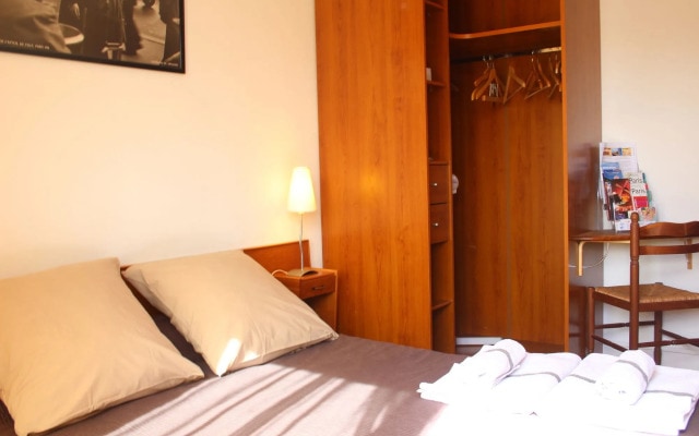 Chambre d'Amis (Chambres d'Hôtes/BnB/Guest House)