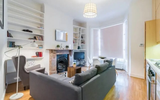 2 Bedroom Flat in West Kensington