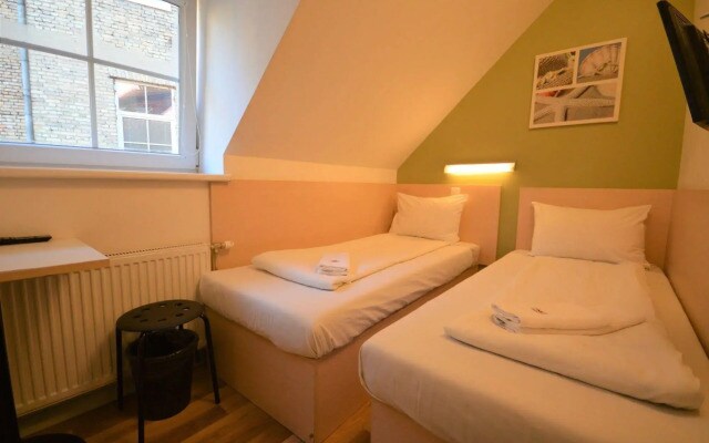 Stay Express Hotel