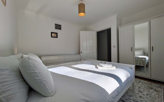 Charming 2-bedroom Flat in London