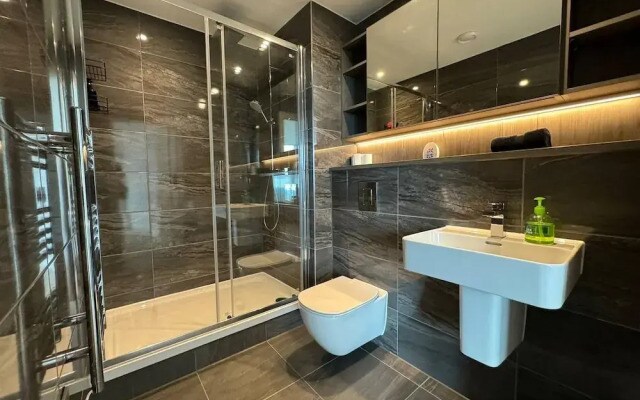 Luxurious Deansgate 3bedroom Apartment Sleeps 10