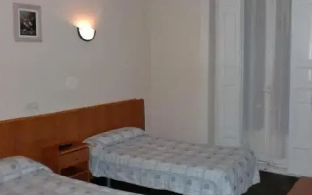 Hostal Alonso No Limit Madrid