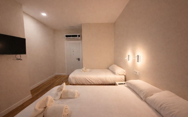 Hostal Bernabeu 2
