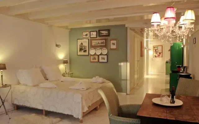 Bed & Kitchen Amsterdam