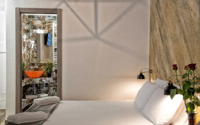StarHome NAVONA