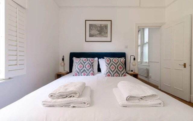 Stunning Maida Vale Apartment