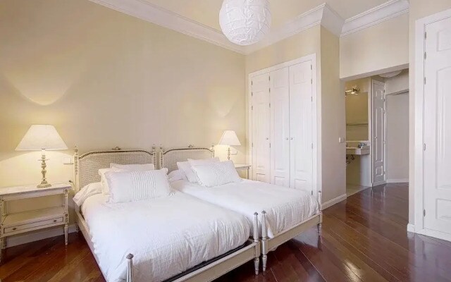 Wonderful 3 Bd Apartm in Prime Location. Plaza Mayor