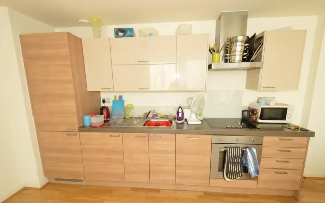 Modern 1 Bedroom in Greenwich