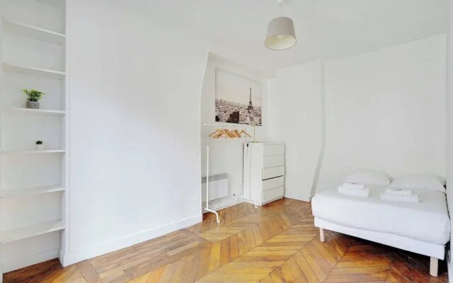 Charming Flat -2br/6p- Montorgueil