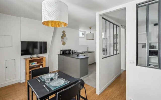Studio at the Heart of the Marais Rue des Rosiers