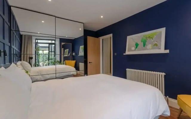 Modern 2 Bedroom Garden Apartment in West Hampstead
