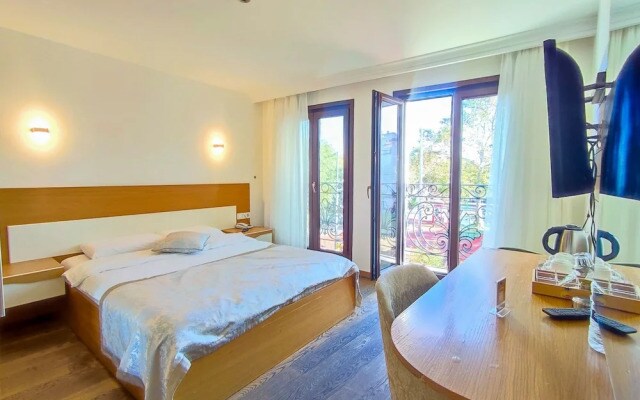 Shah Inn Hotel
