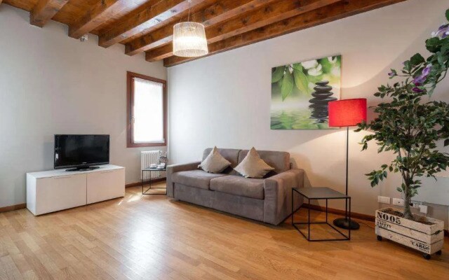 Design Palace Apartment by Wonderful Italy