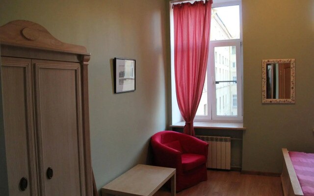 Randhouse Morskaya B&B