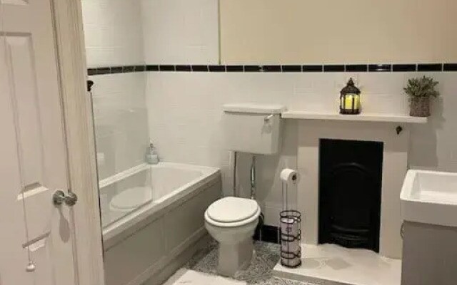 Luxury Apartment Opposite The Shambles