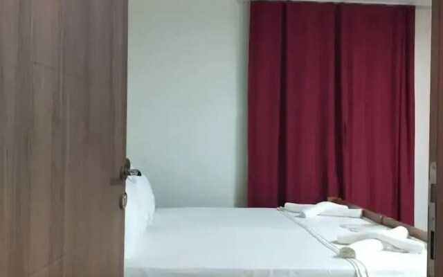 Metatron Suit Hotel