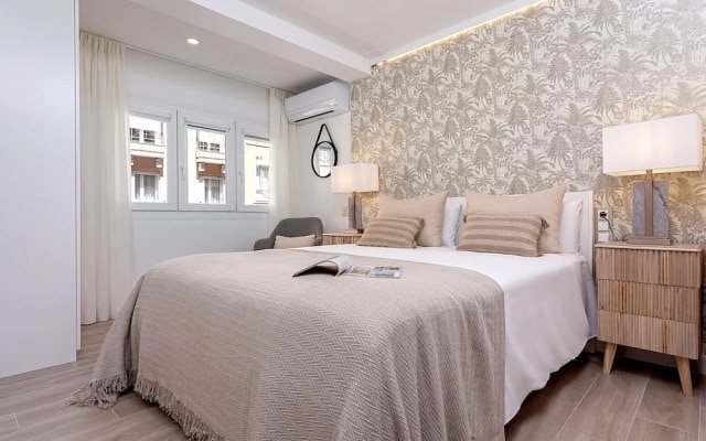 Luxury Apartment in M Laga Victoria