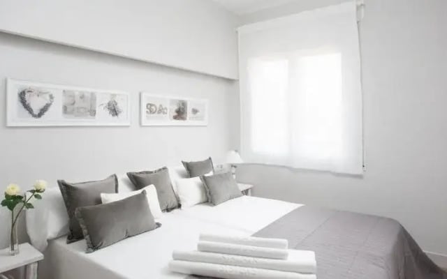 Two Sisters Apartments