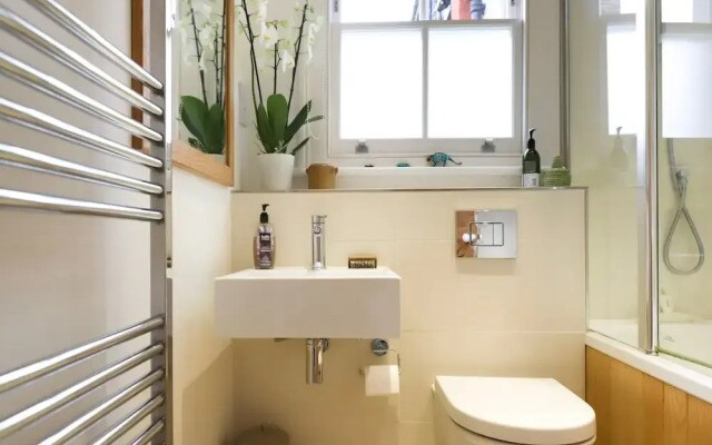 Unique 2 Bedroom House With Yoga Studio