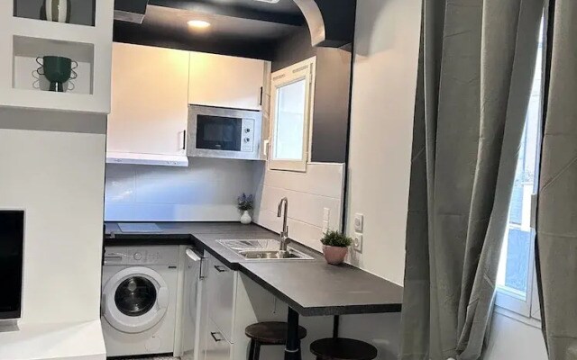 La maison de Paris Est Calme et Moderne