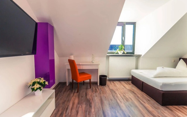 Hotel Arooma