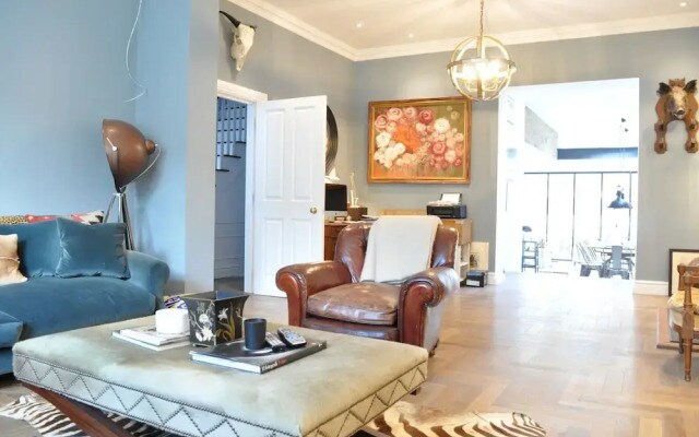 3 Bedroom Family Home In Shepherds Bush