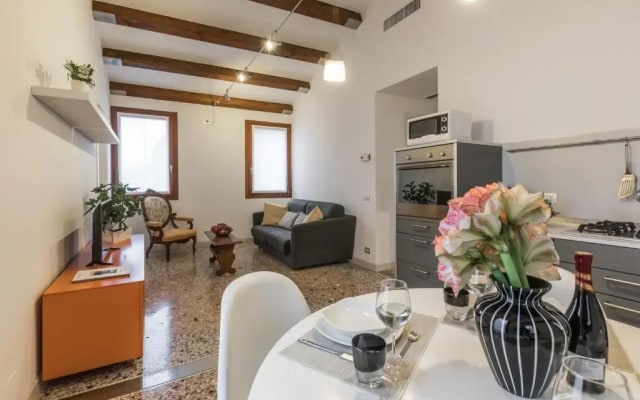Ca' Della Frutta Venetian Apartment