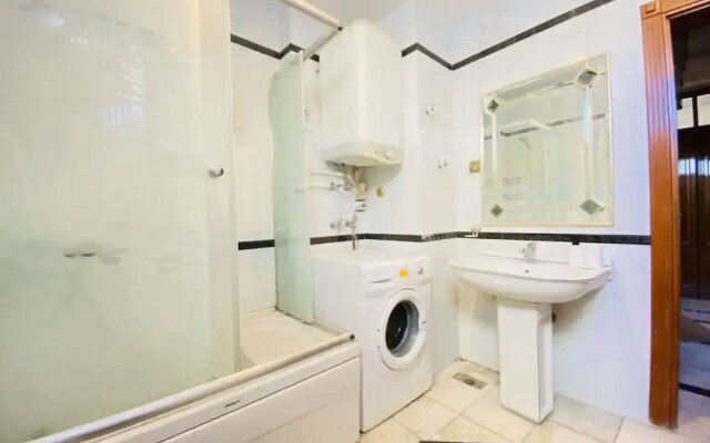 MISSAFIR Spacious Duplex Flat near Bagdat Street