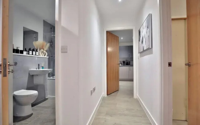 Manchester - 2-bed Apartment - Sleeps 4 - Wifi