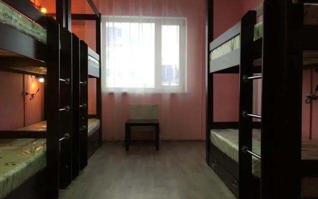 Like Hostel