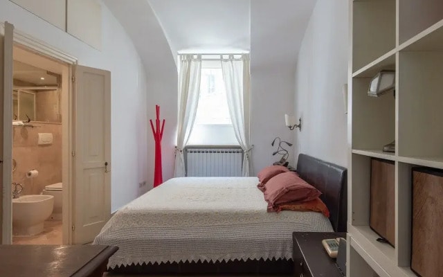 Esquilno Garden Apartment