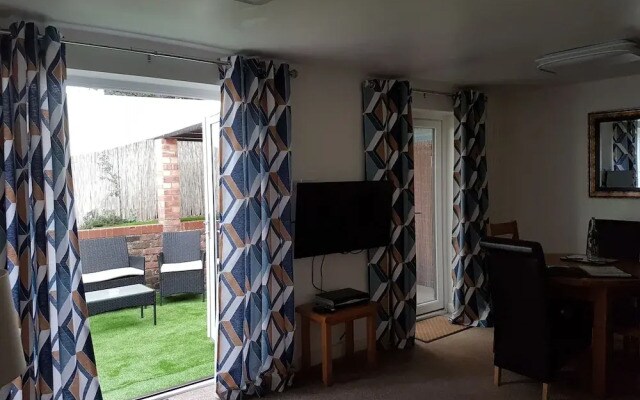 1, The Mews