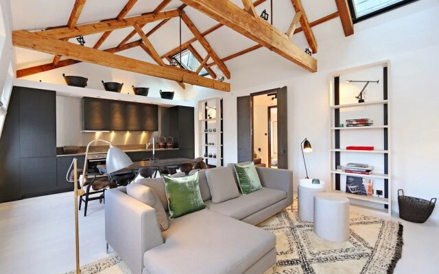 Super Premium - Cadogan Square 3 Bedroom Apartment
