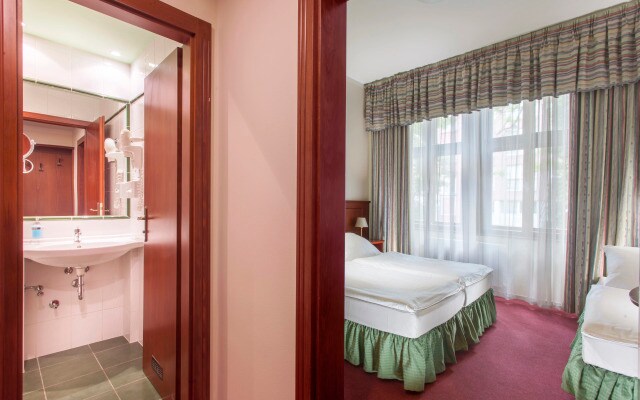 Hotel Lunik