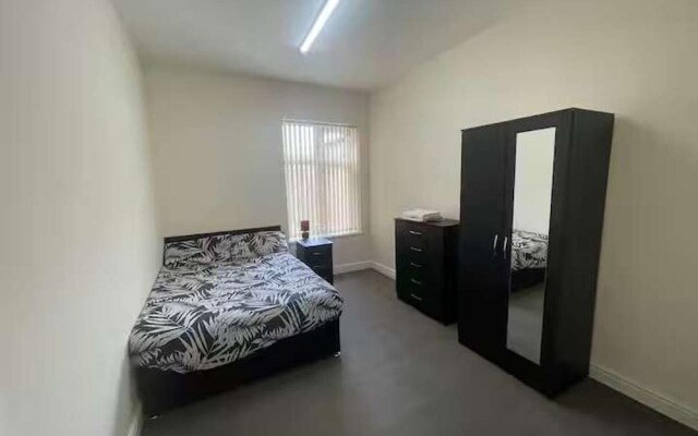 1-bed Apt, Sleeps 4, Old Trafford Nearby