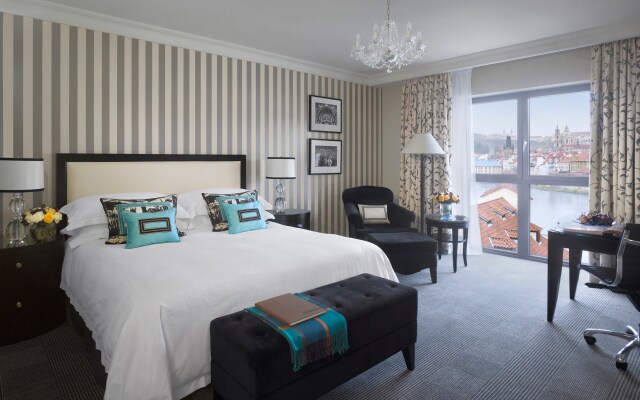 Отель Four Seasons Prague