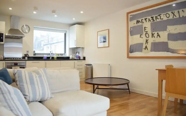 Modern 2 Bedroom Apartment In Old Street