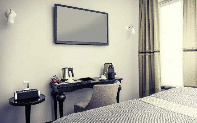 Mercure Paris Arc de Triomphe Wagram