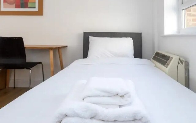 Spaciously Renovated 2BD Flat - Camden
