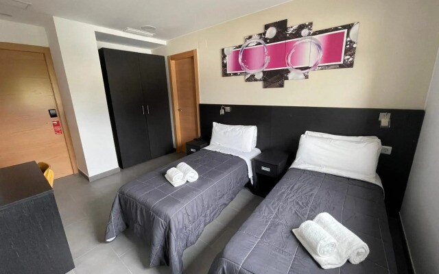6 Bis Hotel