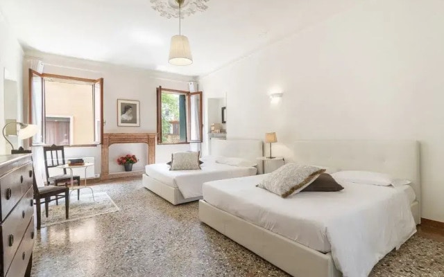 Rio Terra' Canal View Apartment