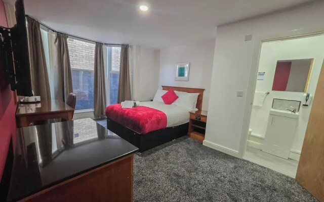 Hullywood Rooms