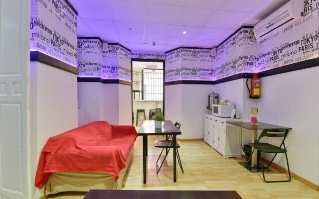 Feel Hostels City Center