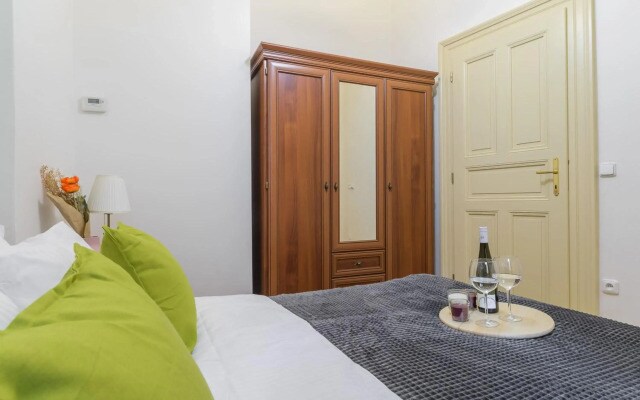 Cozy apartment near Štefánikův most