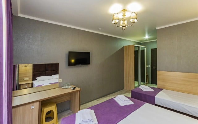 Family Pride Inn (Фэмили Прайд Инн)