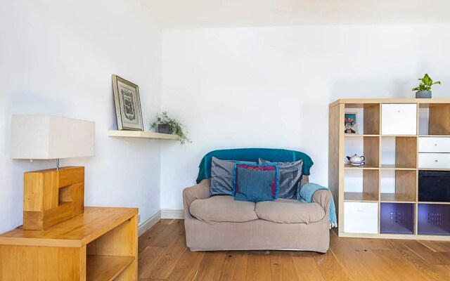 A Tranquil One bedroom Flat Near Brockwell Park