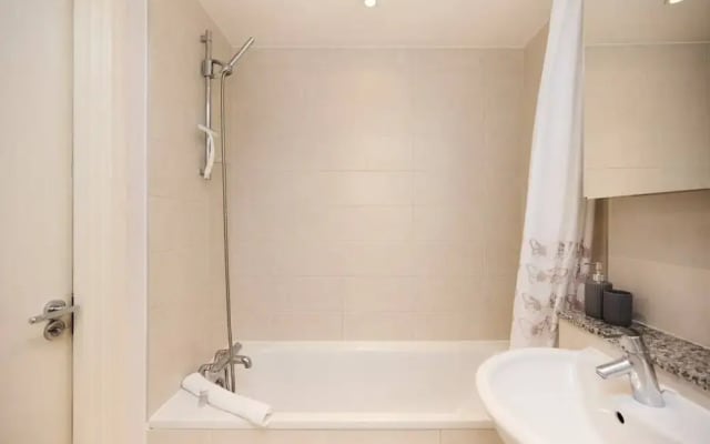 The River Thames Hideout - Modern 1bdr Flat