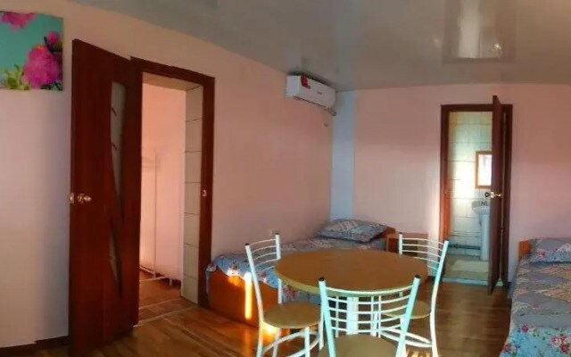 U Azovskovo Morya Mini-hotel