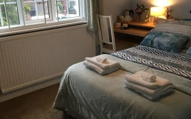 Leafy Suburban Bed & Breakfast